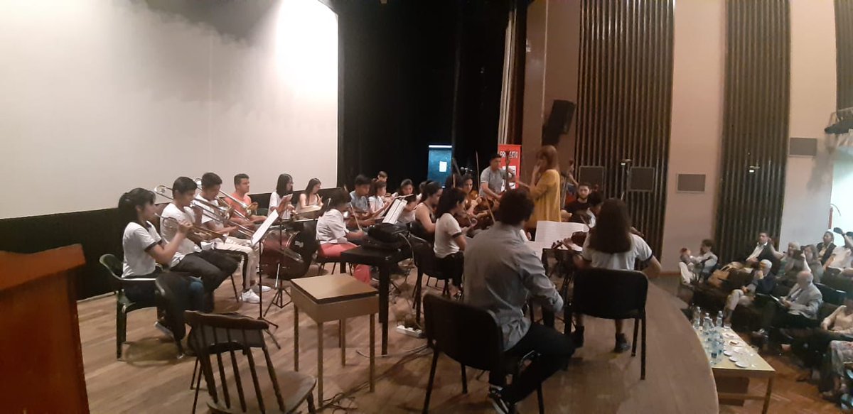 Concierto de la Orquesta escuela entrega de premios del afip a colegios <a href="/UrtubeyJM/">Juan Manuel Urtubey</a> <a href="/aniberruezo/">analia berruezo</a> <a href="/fguillesaavedra/">GUILLERMO SAAVEDRA</a> <a href="/artydance23/">Gilda Rodríguez</a> <a href="/MEducacionSalta/">Ministerio de Educación de Salta</a> <a href="/fmradionoticias/">Central Digital de Noticias</a> <a href="/unsafm/">Radio Universidad</a> <a href="/la10salta/">Radio 10 Salta</a> <a href="/radiomitre/">Radio Mitre</a>