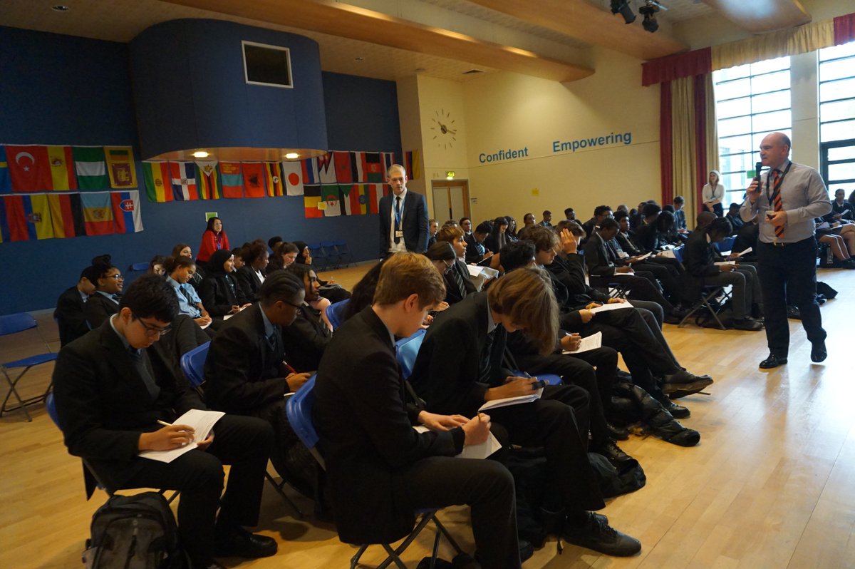 TheElmsAcademy's tweet image. Great #revisiontechniques session @LambethAcademy @UnitedLearning by @thelifeskillsco for #Year11.  Thank you!