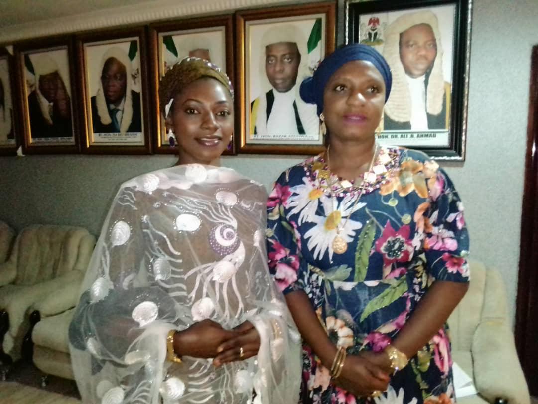 AdvocateAzeez's tweet photo. Youngest Commissioner in History; @SaadatuMKawu today doing a motherly role to the youngest commissioner @JoanaNKolo as all set for her screening at the Kwara State House of Assembly. @Kwaraforall
@kwaragovt
#YouthOClock
#KWHAScreening https://t.co/nq8UgAdcKb