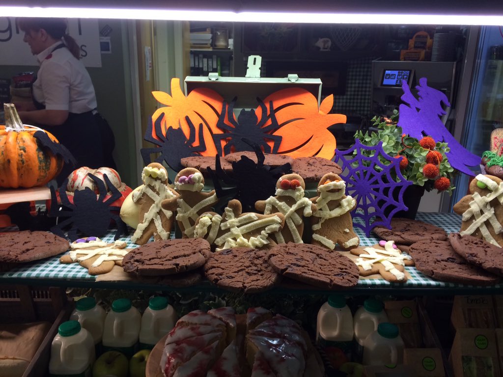 Halloween scary cakes &amp; bakes in the 6th form centre. <a href="/IndiesSodexo/">IndependentsBySodexo</a> <a href="/MichelleHought3/">Michelle Houghton</a> <a href="/agsb_official/">AGSB Head Master</a>