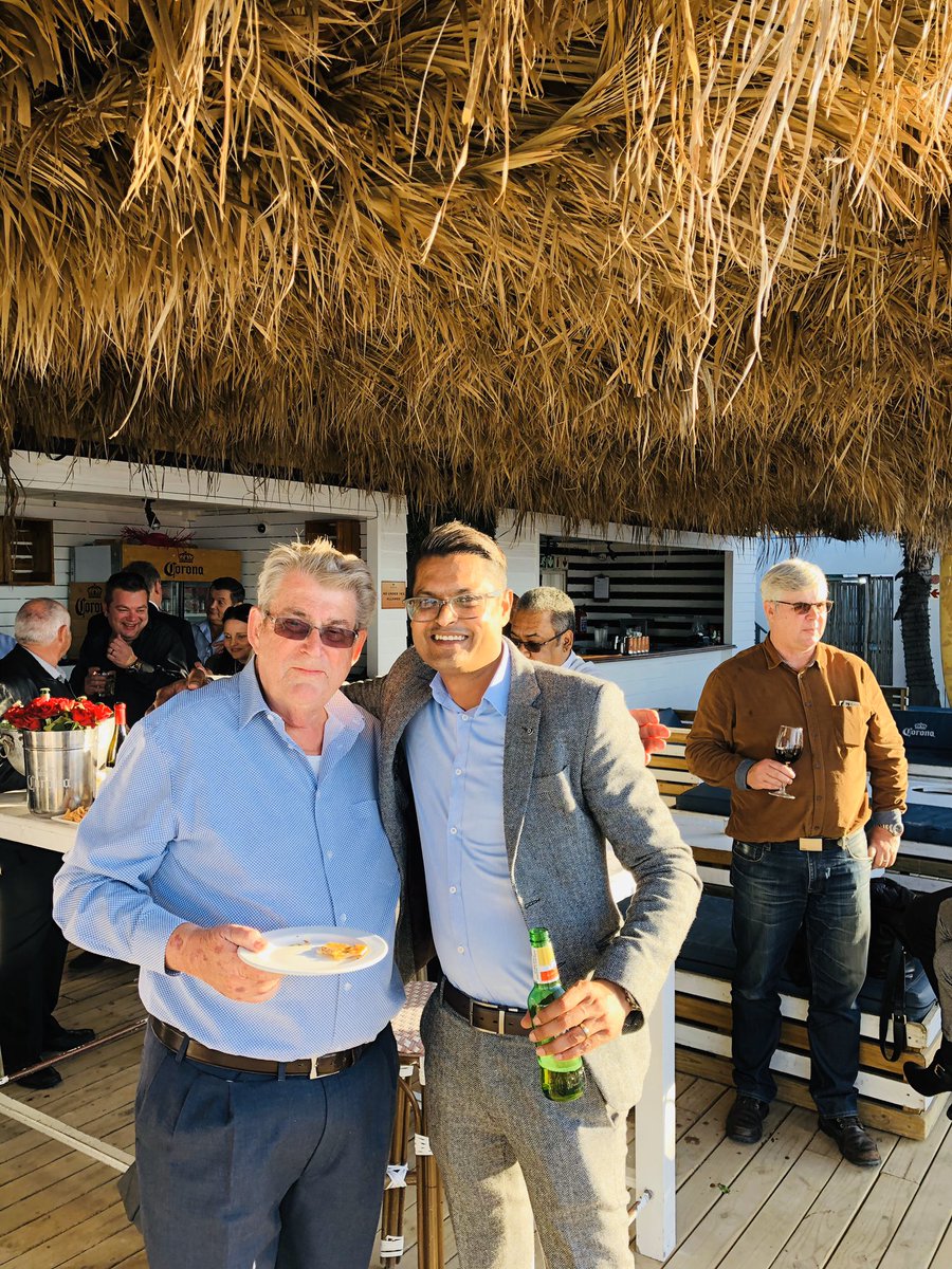 Lombardpartners's tweet photo. What a wonderful evening in Cape Town, enjoying sundowners while catching up with some of our valued partners and brokers. #PartneringForPossibility #CapeTown #Insurance #Brokers #Sundowners https://t.co/c4WD3Iv3sE