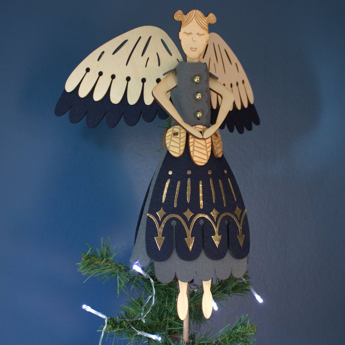 Gilbert13design's tweet photo. Our Christmas fairy tree toppers are now available. https://t.co/Hnlch6YO4L #christmas #treetoppers #christmasfairy #christmasdecorations #christmastreetopper #merrychristmas https://t.co/lS5nIxHDAj