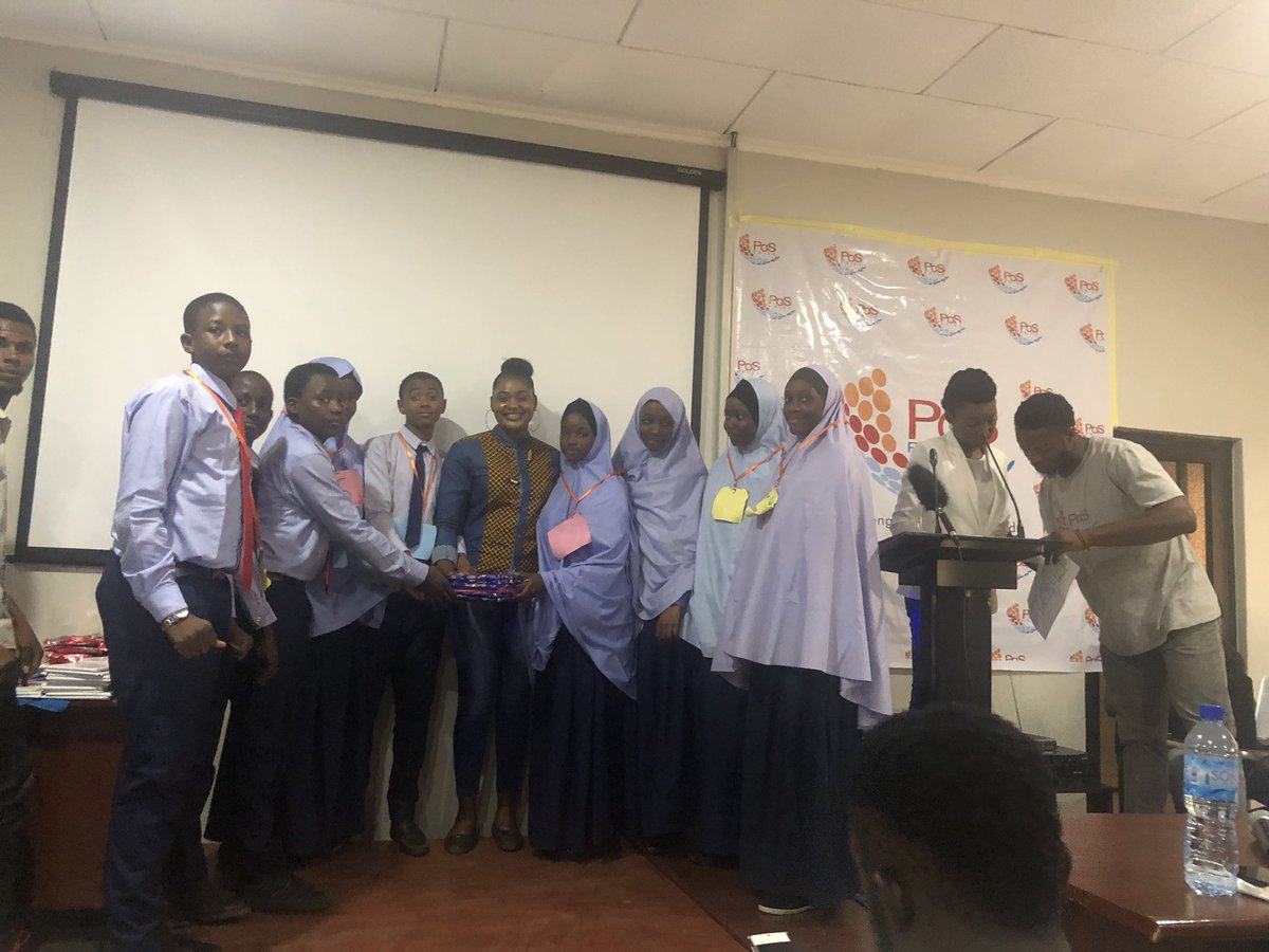AlitqaanAcad's tweet photo. The entire amazing Al-Itqaan Academy students that participated in the 2019 @PaSPrize STEM and Spelling Bee competition.
#Pasprize2019 #ExcellenceThroughHardwork https://t.co/JIGMTOwR7C