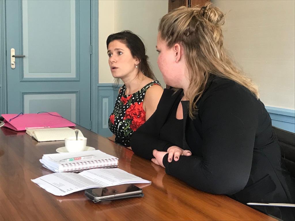 cdkfryslan's tweet image. Hjoed goed oerlis mei @EkeFolkerts en Jantine Akkerman fan de Agrarische Jongeren Friesland, tegearre mei @johkramer. De ynstek: wy wolle in lânbouwprovinsje bliuwe.