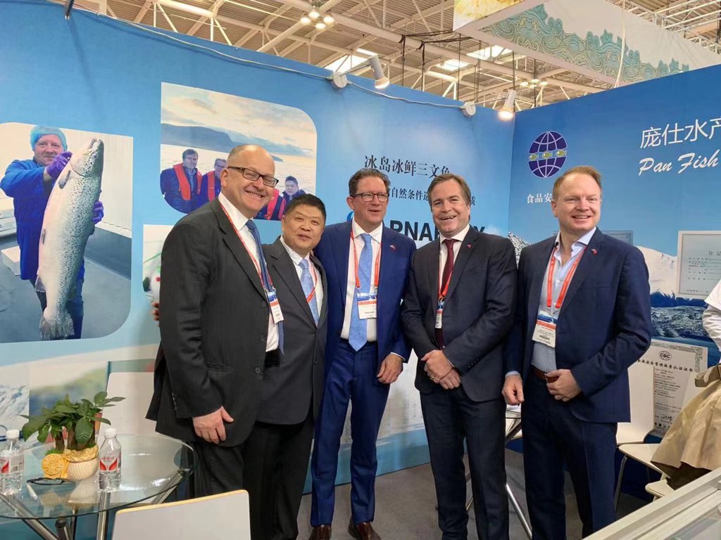 Sustainable Icelandic Salmon now entering the demanding China Seafood market under Iceland- China free trade agreement - together with Minister if Fisheries and Dr Tony Chang at the China Seafood Expo Qingdao