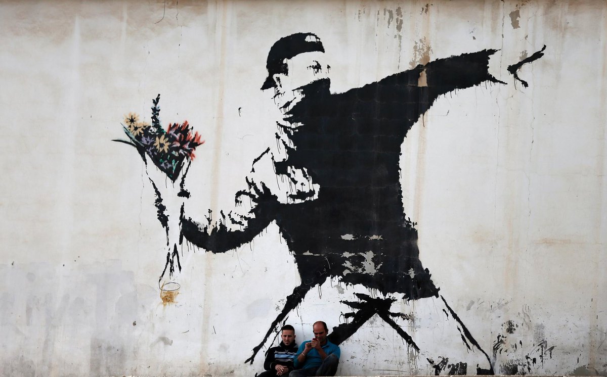 sansostark's tweet photo. Street Art https://t.co/3nwf0GnXP3