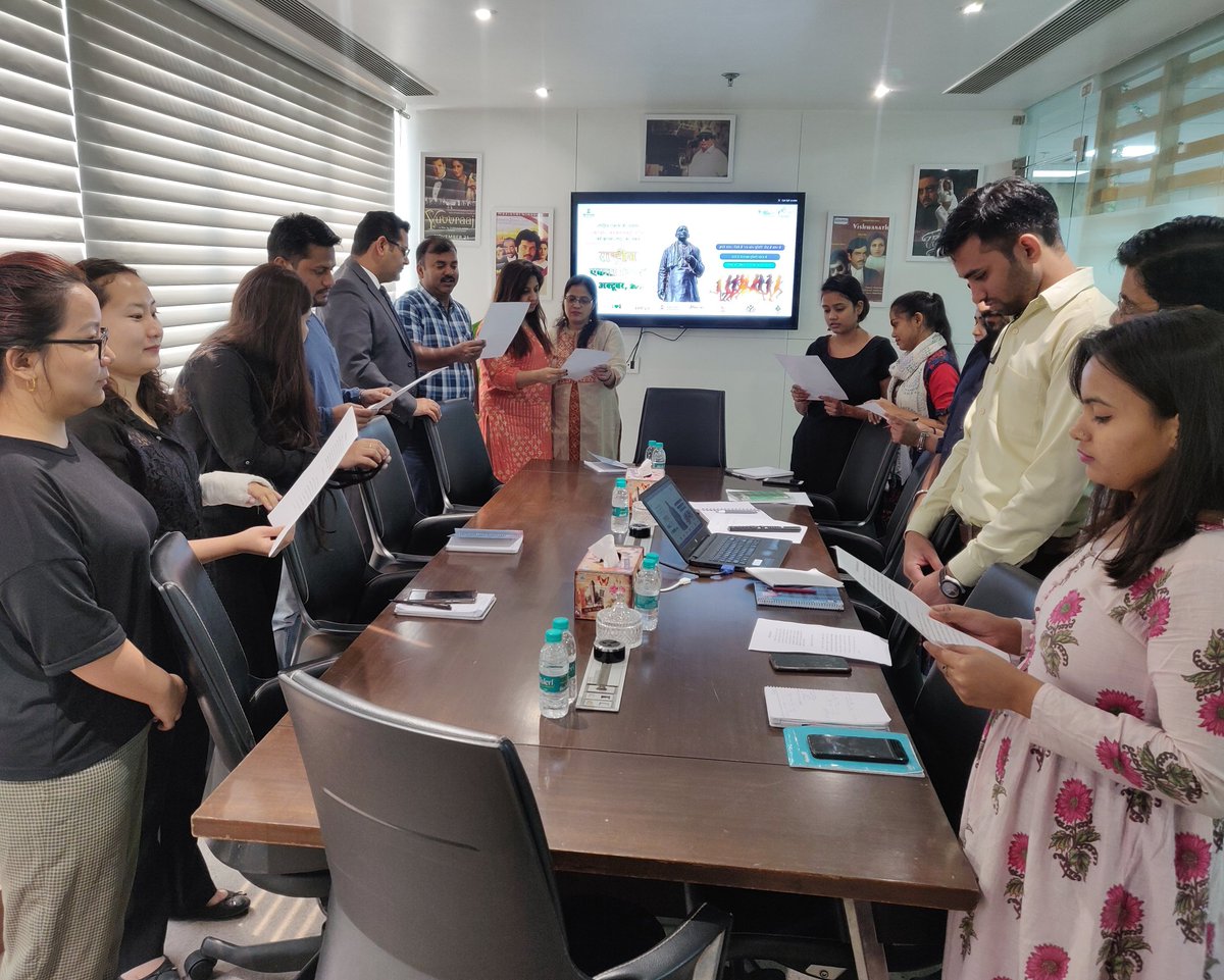 mesc_india's tweet photo. 16 members of the @mesc_india team took part in celebrating the #Power_Of_Unity by taking the #NationalUnityPledge.
#IronManOfIndia #SardarVallabhbhaiPatel #NationalUnityDay #SardarPatel https://t.co/AUAAOPATGk