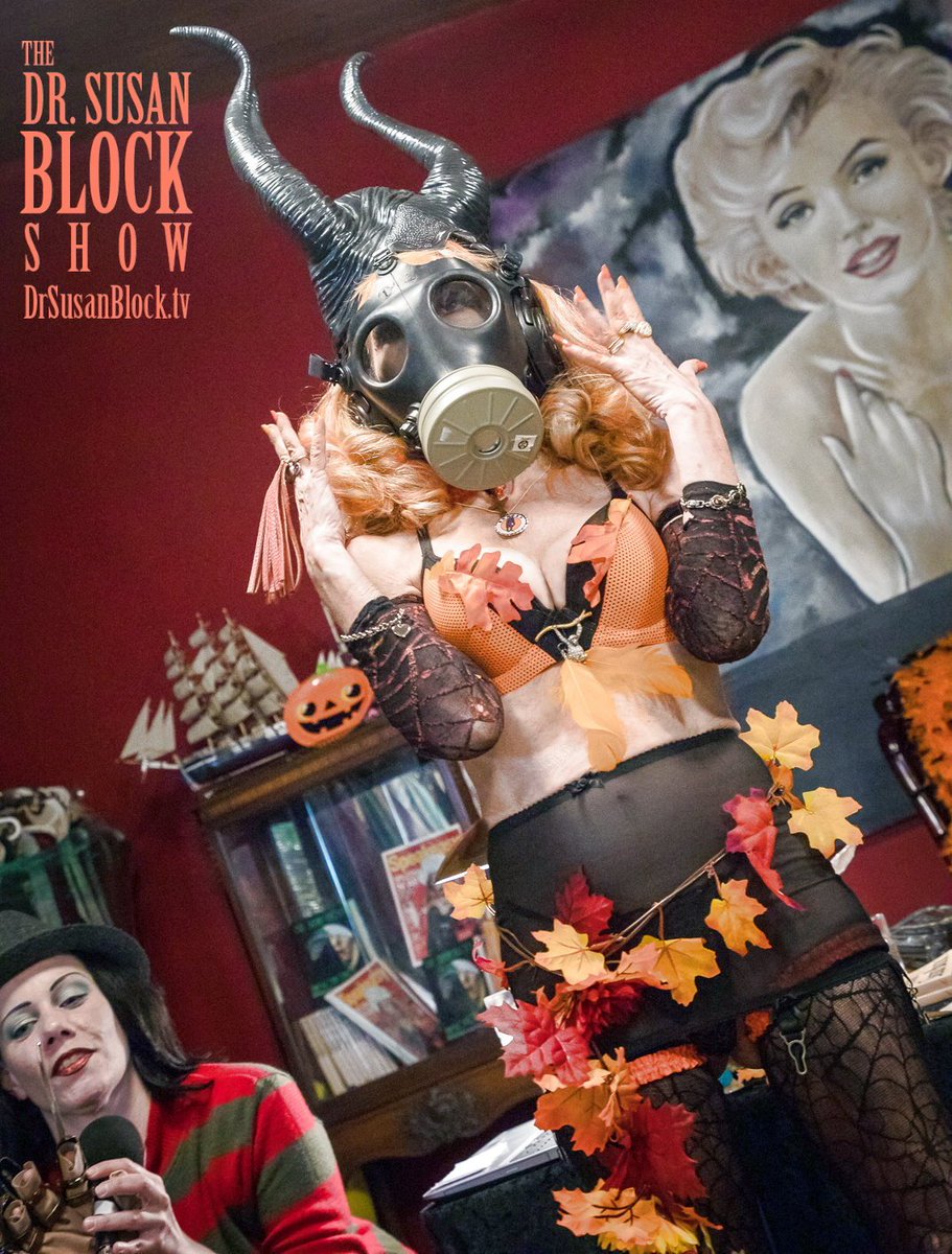 drsuzy's tweet photo. #HappyHalloween from #BOOnoBOOville😈#Boo #Trumpkin #BooTrump🎃 #BOOdy #Ghouliani🧛‍♂️ #BOOphoria +A #Bootiful #Horned #Horny #Halloween #KinkMonth #ImpeachmentParty🍑w/ #GasMaskGirl on #DrSuzy-Tv👻
Watch Free: https://t.co/s3XmAMmx6l🧙‍♀️
Pix: @JuxLii @YoelArtist @BaeBonobo #GoBonobos https://t.co/ZGcv9UW9qA