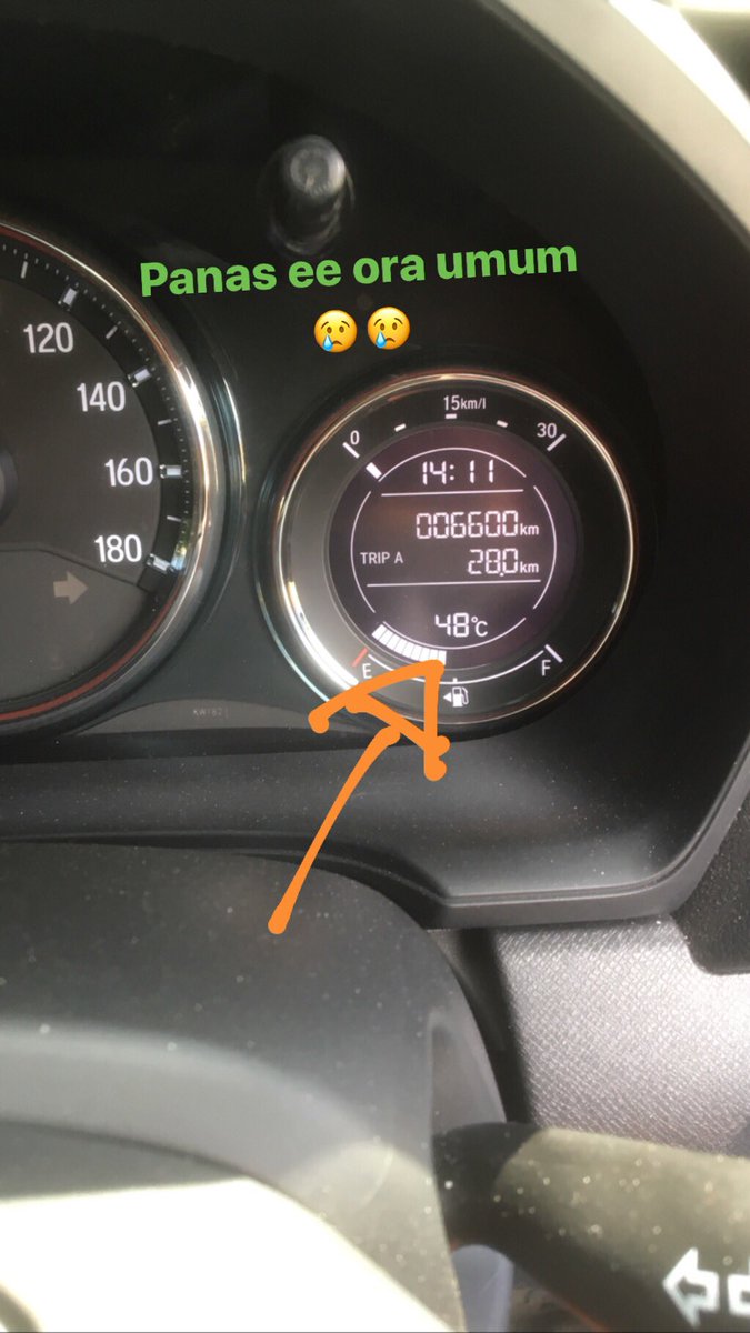 yanuscorpio's tweet photo. Serius ini Surabaya suhu panasnya sampai 48’c @e100ss https://t.co/gbrzmMywZZ