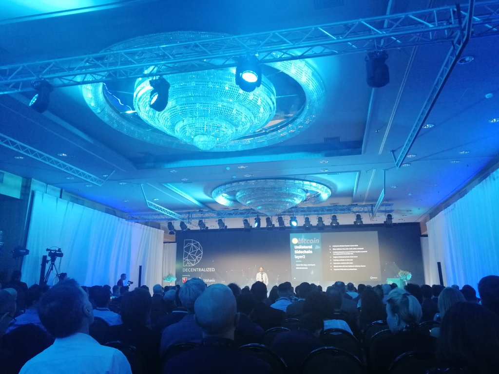 ADedopoulou's tweet photo. Kick off of #Decentralized 2019. Keynote speech by @Adamback20 about extending #bitcoin with Sidechains. #Decentralized19 #DecentralizedEu https://t.co/3Waroh8TxU