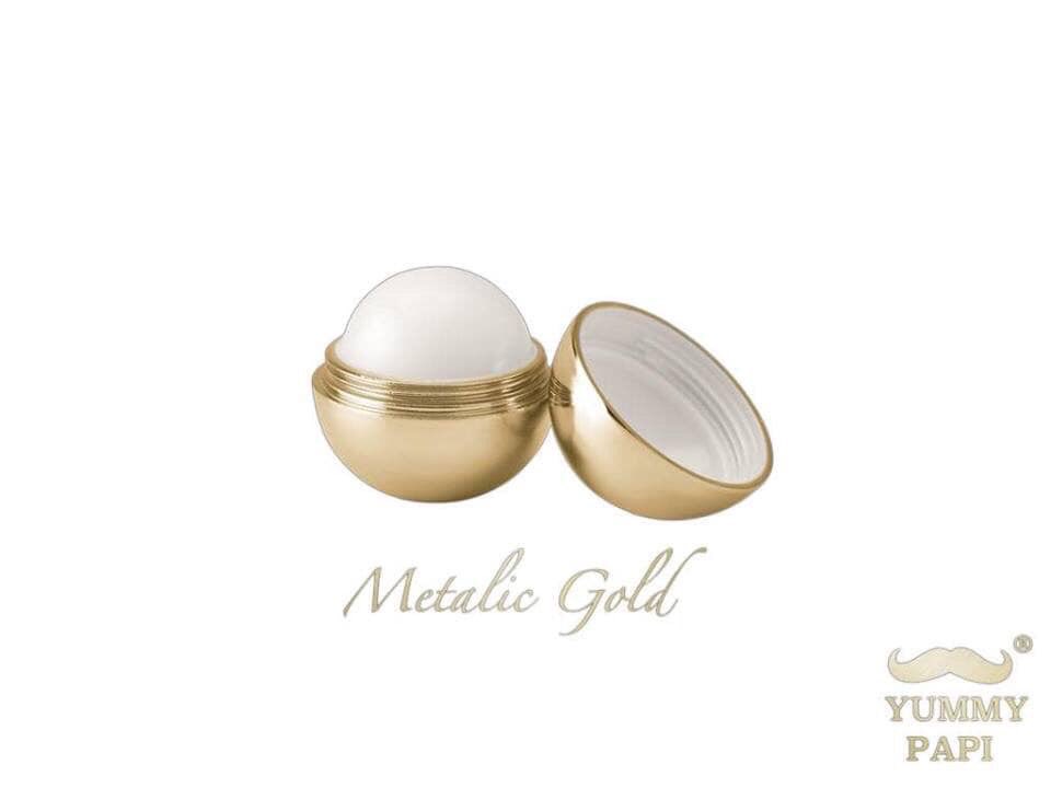 yummy_papi's tweet photo. Who wants sore, chapped lips this Summer? Want to keep your lips looking kissable in case of an unexpected smooch😋?

Try our luxurious YUMMY PAPI “Metalic” GOLD lip butter✨ 🇿🇦  Dropping Next Week😝.

12g
R60
DM to 💳
Key Ingredients: 
📌Shea butter
📌Besswax
📌 Microcrystalline https://t.co/1V3AQpoID8