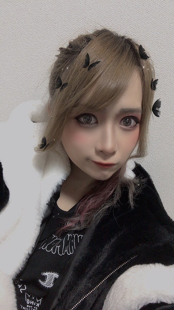hotaru_74's tweet photo. さーてとっ
ＦｉＧＡＲＯdayです！
沢山ダーツなーげよっと！ https://t.co/5UWAeO4Xp6