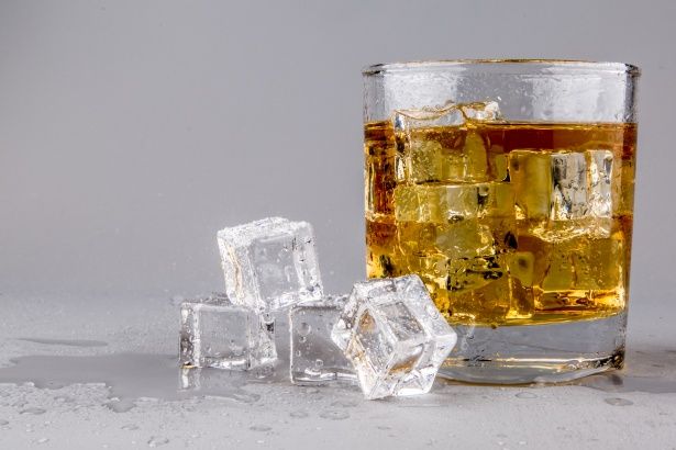 ByAmbience's tweet photo. Did you know?

For whiskey to be called Bourbon, it must be at least 51% corn!

#DidYouKnow #Whiskey #Corn #Bourbon #Interesting #CateringByAmbience #PrivateDiningByAmbience #WeddingsByAmbience #CorporateByAmbience #SussexFood #SussexCaterer #SurreyCaterer #KentCaterer https://t.co/NeLqOHtz60