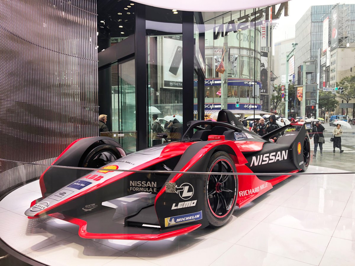 日産自動車株式会社 Nissancrossing 便り 10 22発表の新しいデザインを纏った Nissan Formulae Leaf Nismo Rc を世界初公開 日産本社ギャラリーや 東京モーターショー の会場でもらったステッカーを見せるとオリジナルマキアートも