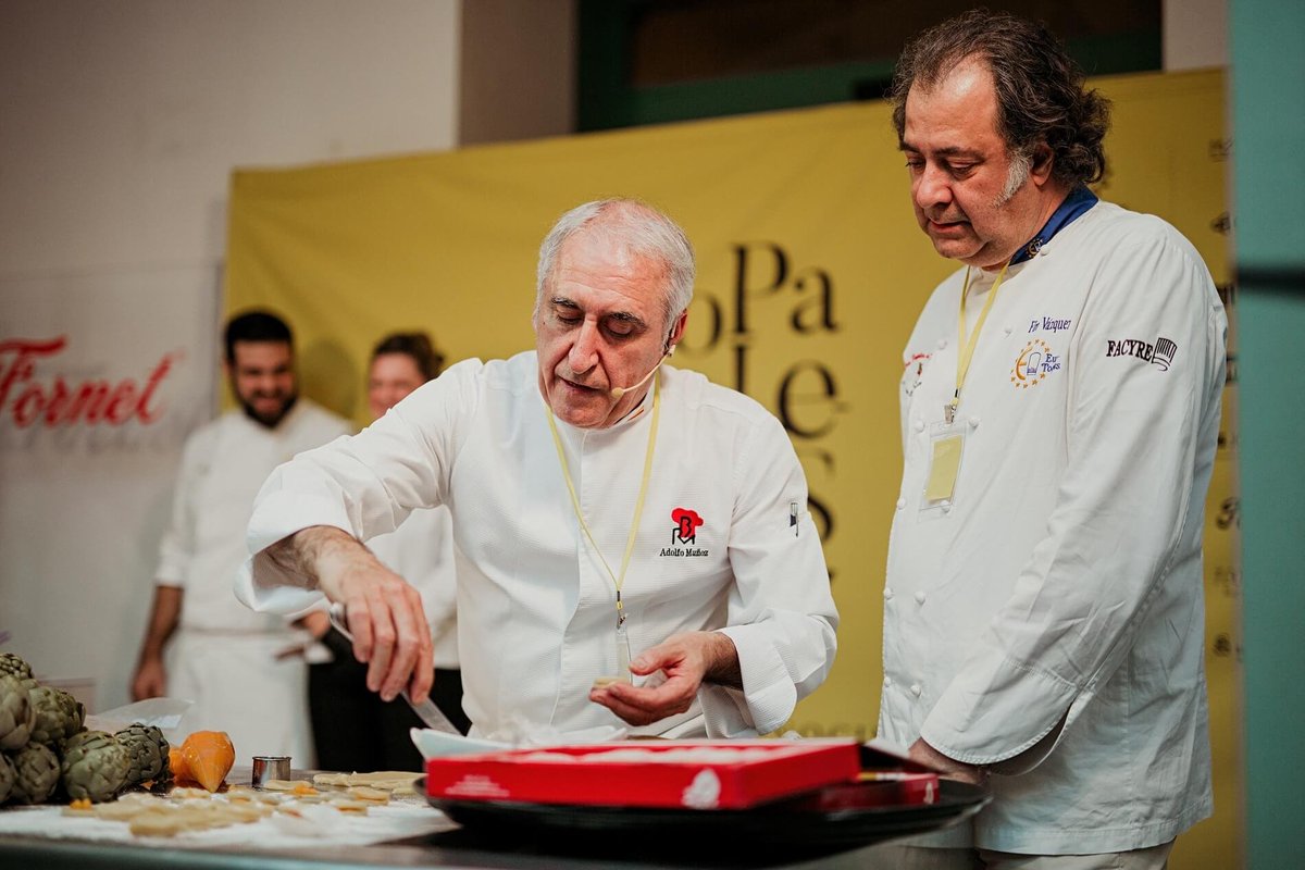 SopaDeLetrasET's tweet photo. Los #showcooking de #SopadeLetras19 fueron ¡deliciosos! 😋 https://t.co/vTcmk1W4u1