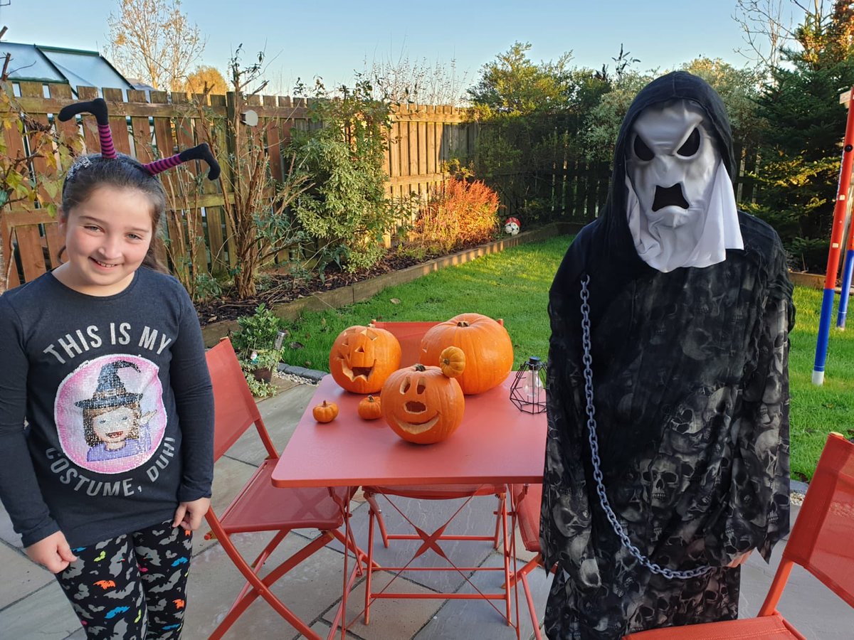 Julie7d's tweet photo. #WSPHalloween kids all ready to celebrate Halloween in school @sally_mccutch @workshopplay https://t.co/1G3V3Cz8Oq