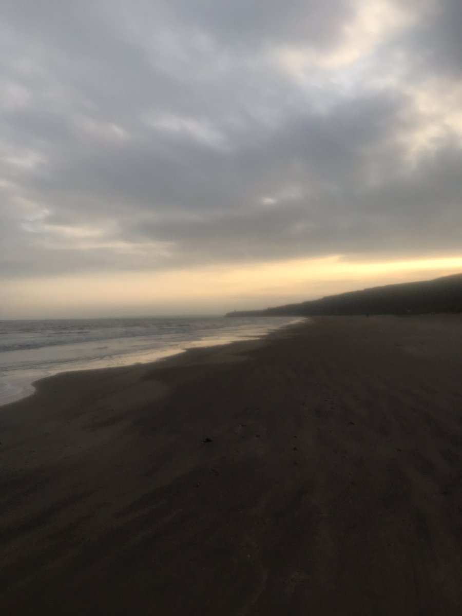mneil02's tweet photo. Good morning Annual Leave... #run #runningNI #Downhill #Benone https://t.co/2Fe6sKU4kq