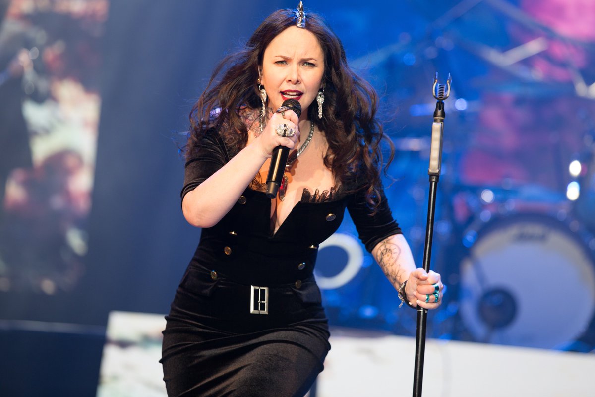 SebnemFerahCom's tweet photo. Teşekkürler #Harbiye!🖤
27.10.2019
#ŞebnemFerah #ŞebnemFerahHarbiyede #HarbiyeAçıkhava #konser #rock https://t.co/9jD2RbuDnV