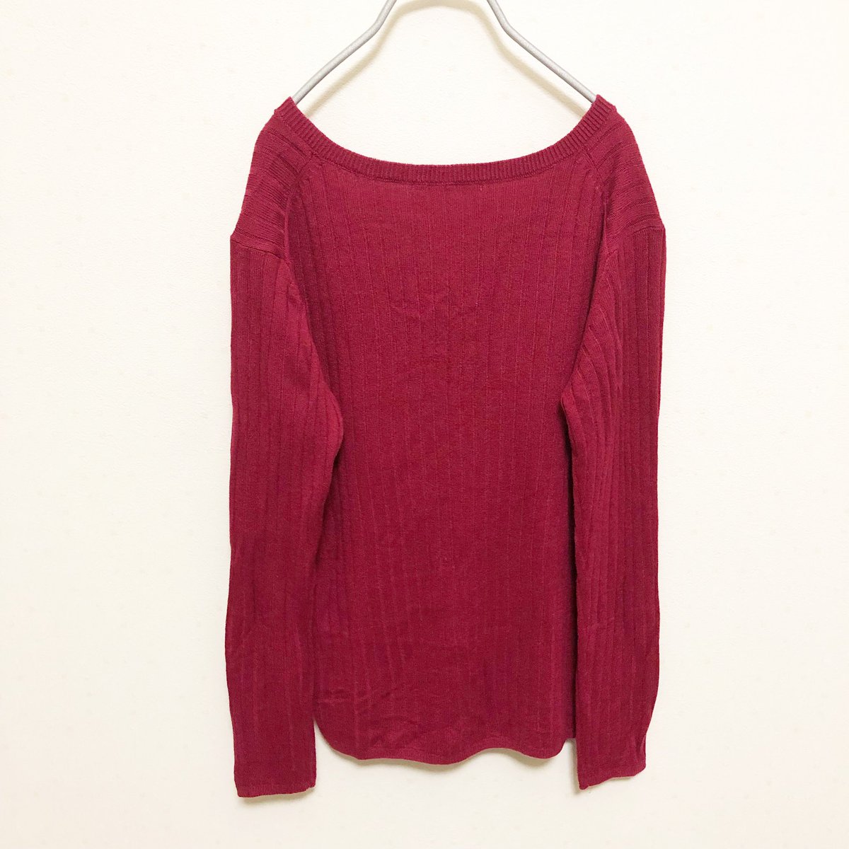 Oneloopclothing's tweet photo. 『★【AVAN LILY】ウォッシャブルVネックリブニットPO 美品 (¥2,600)』 フリマアプリ「メルカリ」で販売中♪ https://t.co/D6s3A67q47

定価ニットソー！ https://t.co/LcFdb9rlWM