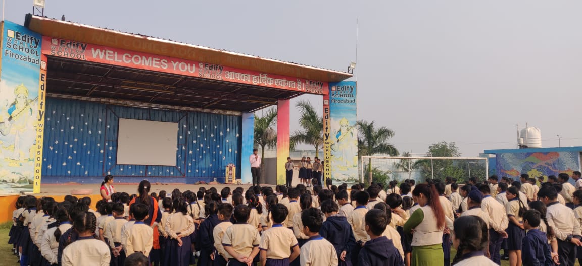TulshanSachin's tweet image. Participated in #RunForUnity organize din Edify World School, Firozabad and took the #PledgeForUnity.