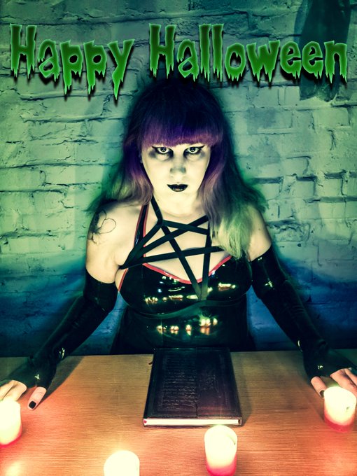Happy Halloween! (October Photo Set) https://t.co/vc9gSl8yC4  #latex #fetish #Halloween #KinkyHalloweek<a href="/tag/latex"class="tags"><span>#latex</span></a><a href="/tag/fetish"class="tags"><span>#fetish</span></a><a href="/tag/halloween"class="tags"><span>#halloween</span></a><a href="/tag/kinkyhalloweek"class="tags"><span>#kinkyhalloweek</span></a>