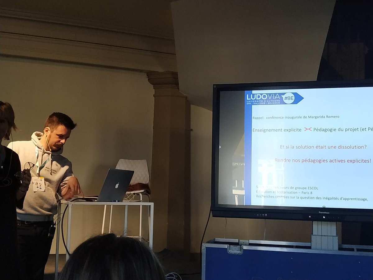 margaridaromero's tweet image. Attention à ne pas limiter les activités d'informatique à l'école au 'codage' #wallcode @digitalwallonia par Olivier Golleti et Sabine Daro