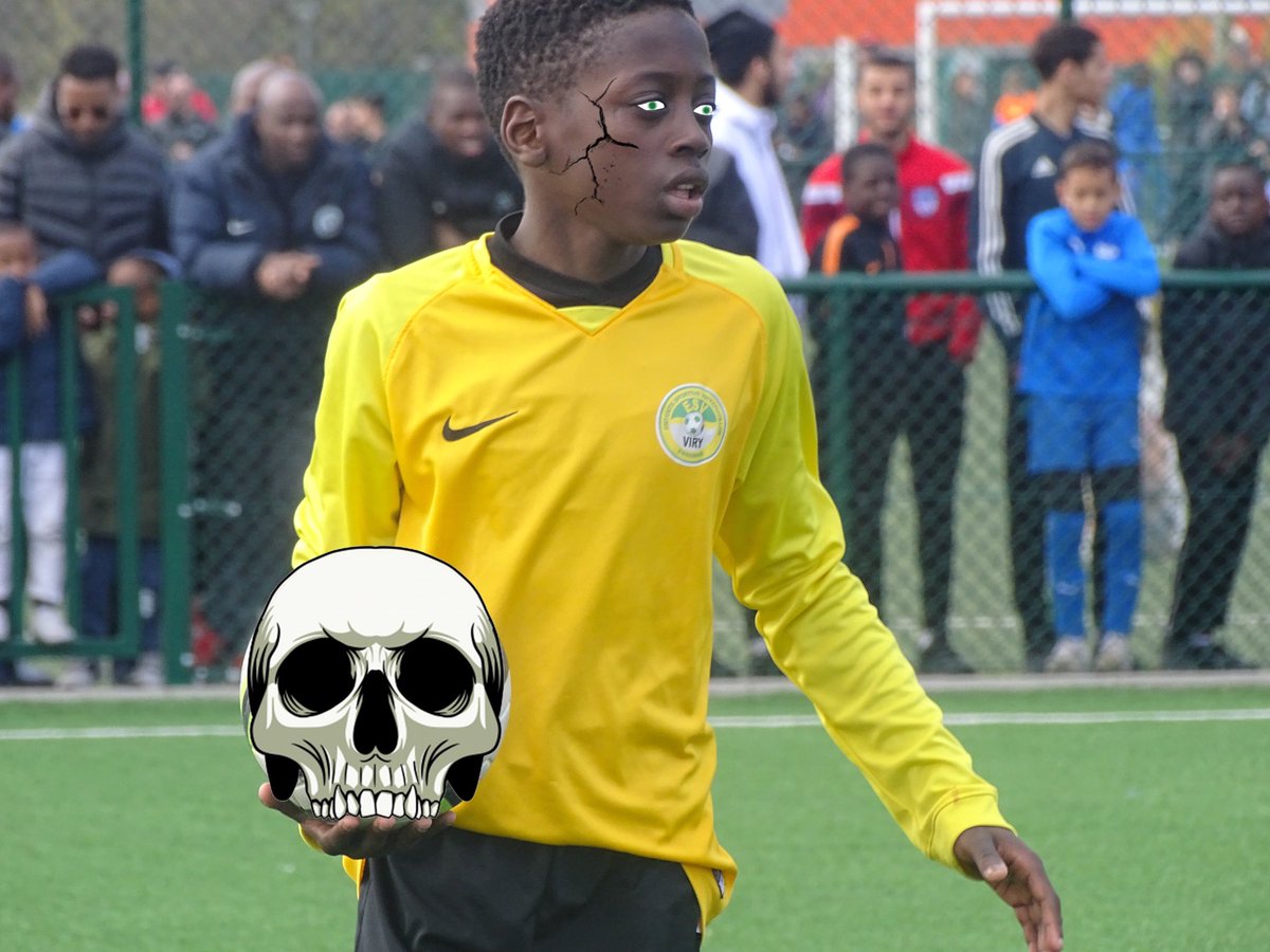 DistrictFoot91's tweet photo. TRICK OR TREAT ? 😈👻💀

#Halloween19 #HappyHalloween #trickortreat #ghost #Evil #monster #jokes #picoftheday #football #Essonne https://t.co/QeqRzHcVdo