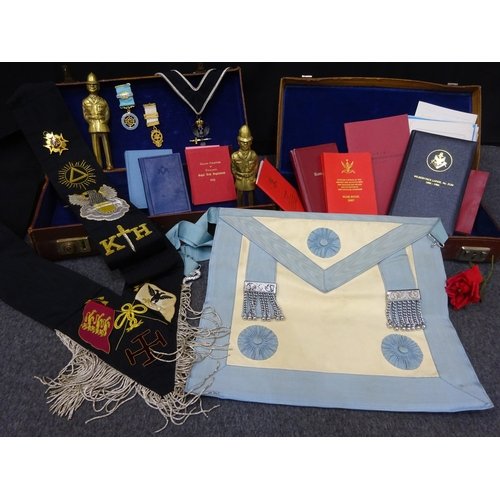 We have some very interesting lots up for grabs in our November 2nd #auction including this collection of #Masonic paraphernalia-estimate of only £20-25...

Viewing days 9.30am-4.00pm #Wigan <a href="/easyliveauction/">Easy Live Auction</a> 

BID TODAY!!  bit.ly/2q7zN9s