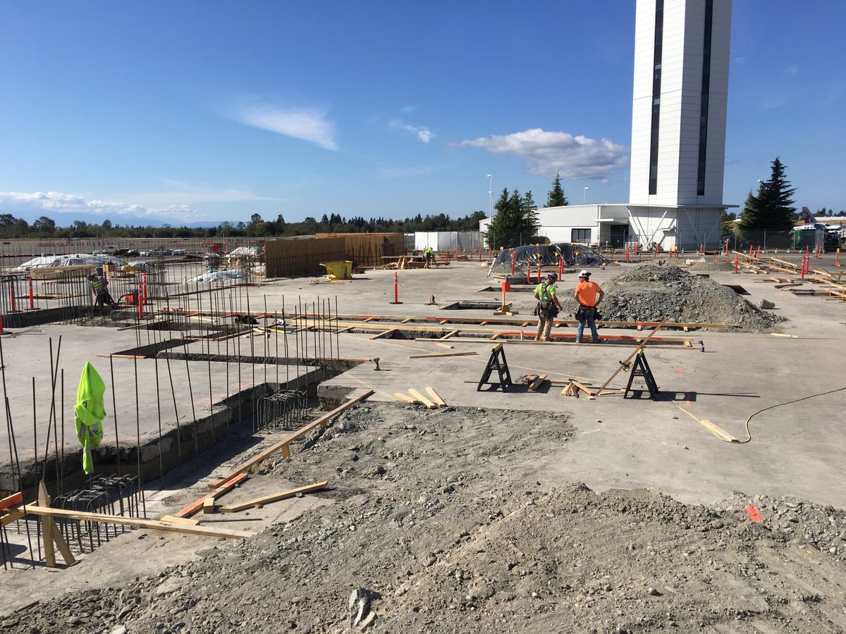 FlyPaineField's tweet image. #TBT #PAE in its infancy... #airports #flypainefield