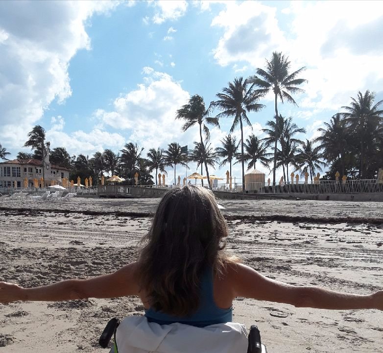 VoteReba tweet media