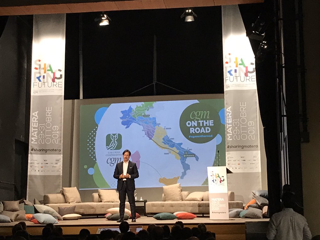 GiuseppeDaconto's tweet photo. @gius_bruno apre questa mattinata di #sharingfuture della Convention @GRUPPO_CGM, a partire dai km percorsi in Italia e delineando strategie, ispirazioni e visoni di sviluppo per l’impresa sociale cooperativa dei prossimi anni. #sharingmatera #openfuture2019 https://t.co/VW5NRABtIK