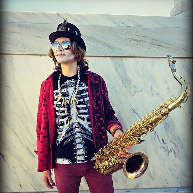 Yanagisawa Sax UK (@yanagisawauk) on Twitter photo Happy Halloween! ๐
.
.
#Repost <a href="/saxomusic/">Earl W. Clark</a> @fmfotography1
#halloween #spooky #neworleans #saxophone #baritonesax #thefunkconduit #tenorsax #saxgourmet #yanagisawasaxophone #jodyjazz #model #modeling #artist Happy Halloween! ๐
.
.
#Repost <a href="/saxomusic/">Earl W. Clark</a> @fmfotography1
#halloween #spooky #neworleans #saxophone #baritonesax #thefunkconduit #tenorsax #saxgourmet #yanagisawasaxophone #jodyjazz #model #modeling #artist
