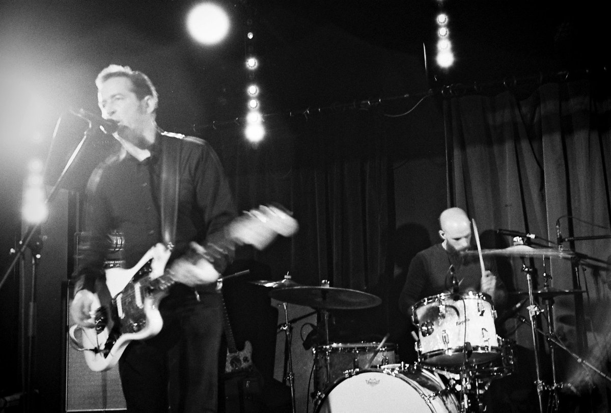 TheAngryCats's tweet photo. @TheAngryCats en concert au Chinois de Montreuil lors du Call me animal rock festival, par @paulinepallierphotography.
Avec @fredalpi, Fabien Mysak et Mathias Lopez

#theangrycats #powertrio #rock #alternativerock  #postpunk #experimentalrock #paris #france https://t.co/UeouVuX4Ii