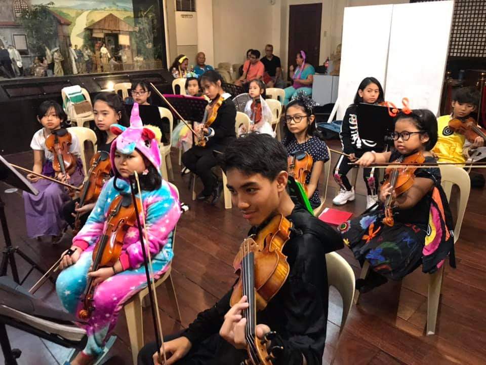 VCYOofficial's tweet photo. Spooktacular Halloween with VCYO at the Museo Valenzuela. 👻👹☠

Photo c/o Jay Ann Oliver https://t.co/16XSjPkFkb