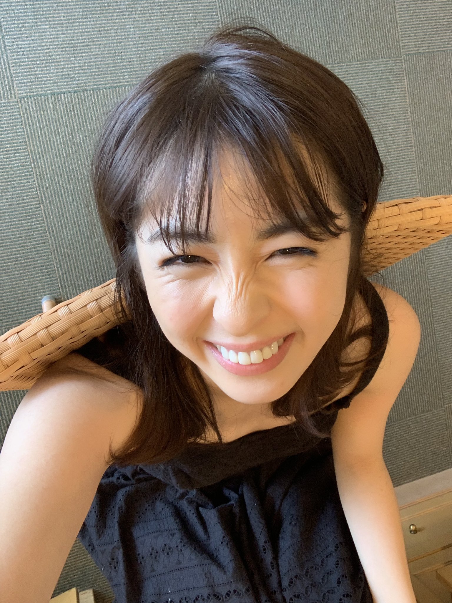柳ゆり菜 笑うと鼻にシワよって 目が無くなりますが もう仕方ない ハッピーハロウィン 季節感無 T Co 3kpxe5zzqj Twitter
