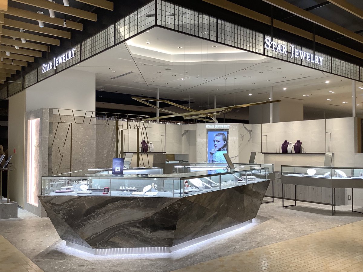 スタージュエリー 渋谷スクランブルスクエア店 11 1 Fri Grand Open オープンを記念した限定商品やサービスをご用意しております 中でもオススメは クリスマス限定商品 Snow Light のカスタムオーダー 限定の星座石やリングデザインなど より多彩な