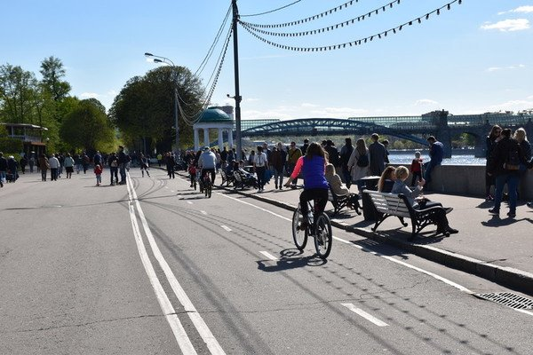 It's #WorldCitiesDay 🏙️
Cities are an important arena for achieving #EquityinHealth &amp; the #SDGs. For 30 yrs the <a href="/WHO/">World Health Organization (WHO)</a> European Healthy Cities Network has worked to put health high on the social, economic &amp; political agenda of local governments. 
Learn more👉bit.ly/2Nygmim