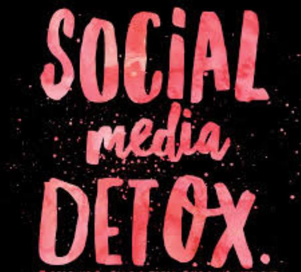 Mir6776's tweet photo. 3/3

Wees lief voor elkaar en laat elkaar aub in haar/ zijn waarde! #smbreak #socialmediabreak https://t.co/vDrqfl0owT