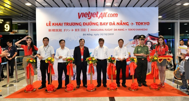 Editor (@lara_editor) on Twitter photo .<a href="/vietjetair/">VietjetAir</a> has launched a new service connecting the coastal city of Da Nang in Central Vietnam with Tokyo’s Haneda International Airport.
hmgaerospace.com/news/lara/viet…
#LCC .<a href="/vietjetair/">VietjetAir</a> has launched a new service connecting the coastal city of Da Nang in Central Vietnam with Tokyo’s Haneda International Airport.
hmgaerospace.com/news/lara/viet…
#LCC