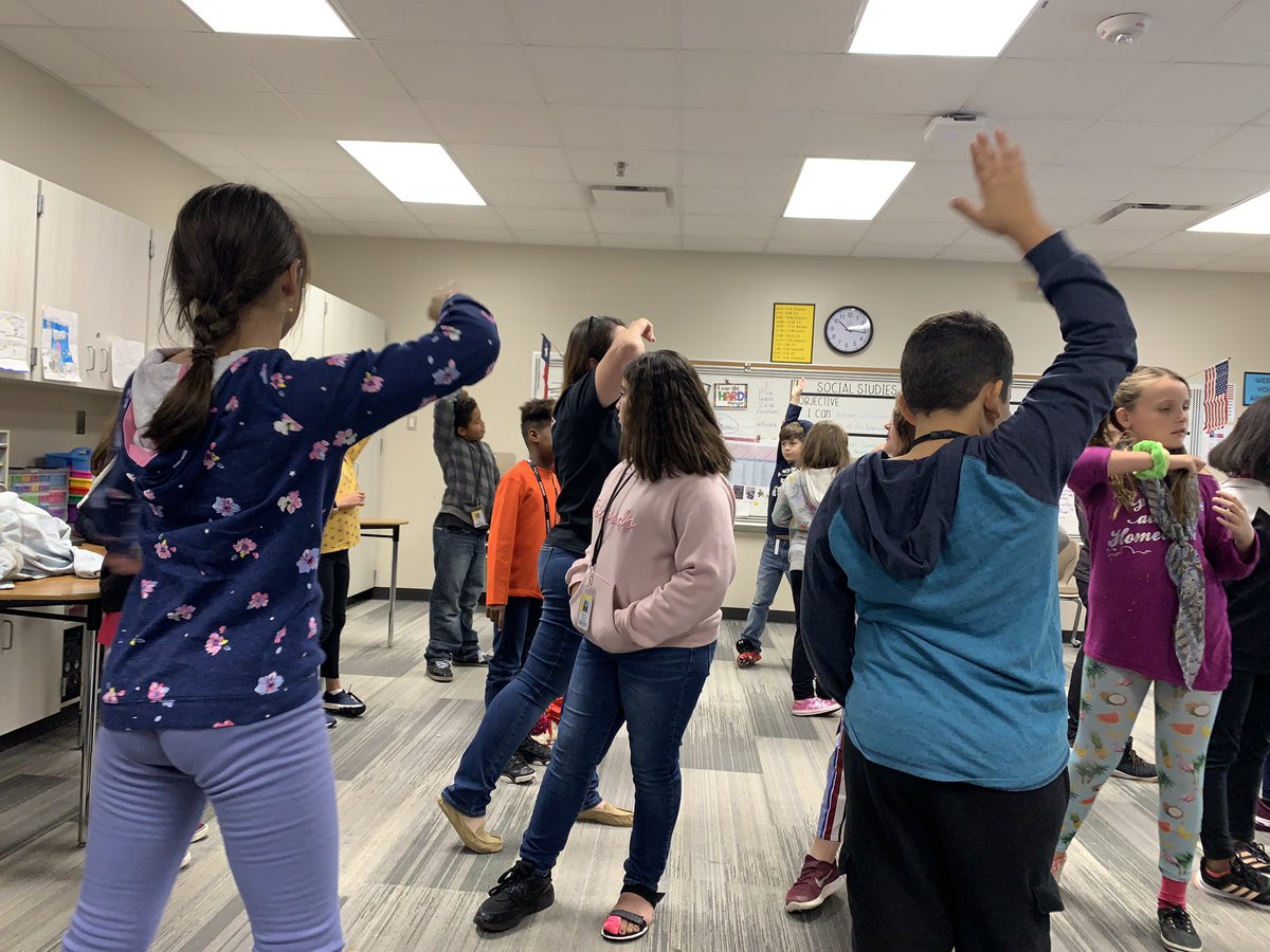 Ms. Mathis <a href="/kendramathis/">Kendra</a> is using the Texas Two Step to learn about Science! Great use of Lead4ward Playlist Strategies! Go #PAWSitivePanthers2020!