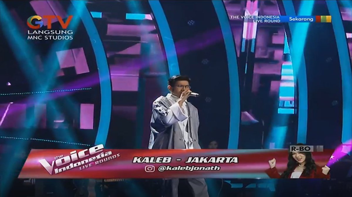 TheVoiceGTV's tweet photo. Kali ini KALEB membawakan lagu “So Sick” milik Ne-yo gimana nih kamu sudah puas dengan penampilannya malam ini? 🥰 Jangan lupa vote sekarang!

#TheVoice4Indonesia
#LiveRound2
#TeamIsyana https://t.co/m0S7LhTxiE