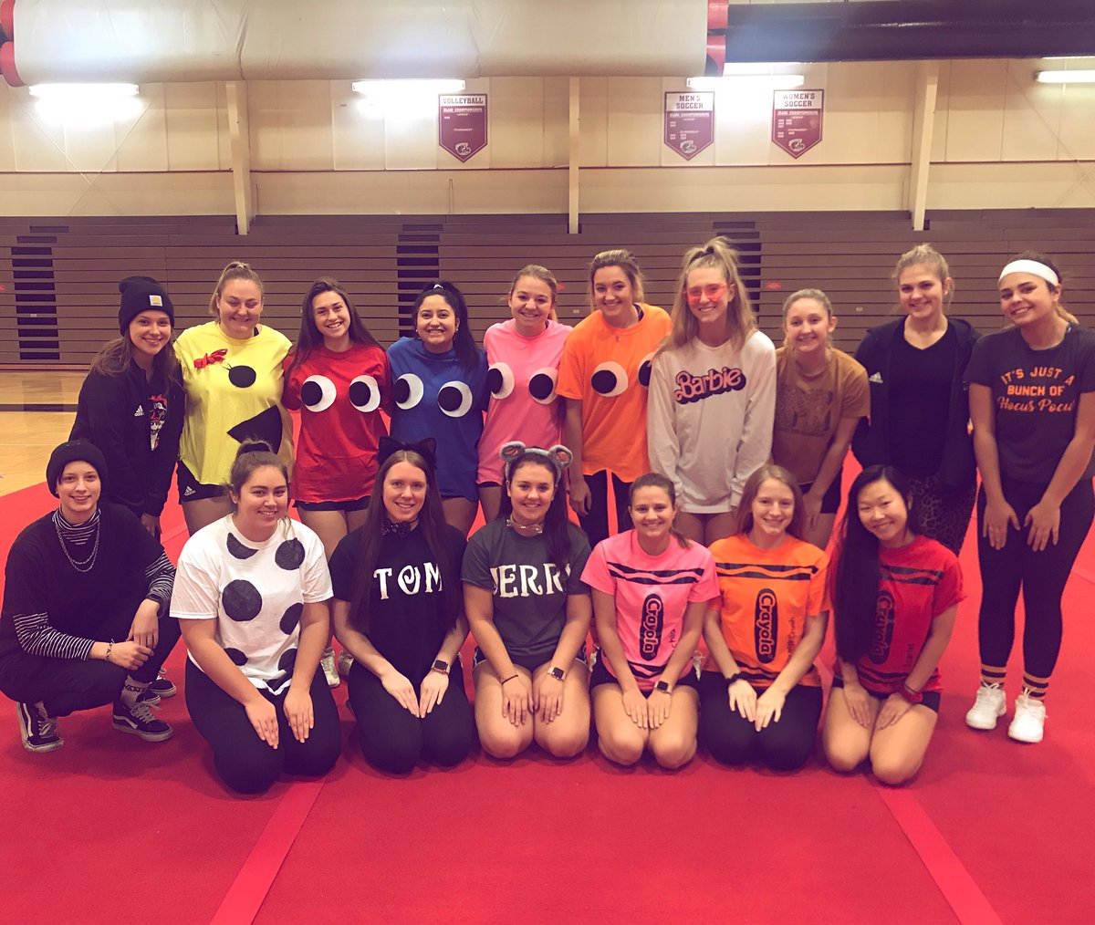 Happy Halloween from the Cheer Team 👻🎃 #spookyszn <a href="/MaryvilleSaints/">Maryville Athletics</a> <a href="/MaryvilleU/">Maryville University</a>