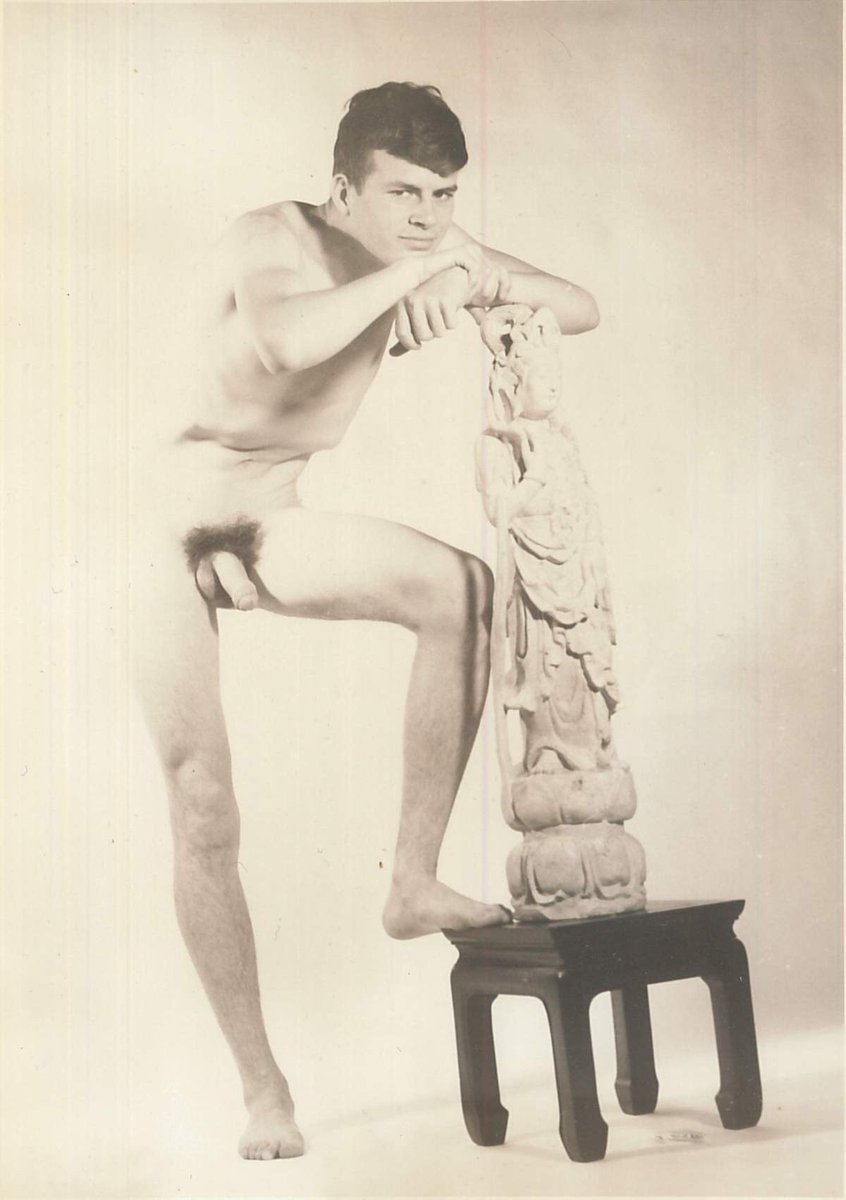 creatureblackl1's tweet photo. Ken Davis [Photos by Acme Studio] San Francisco, 1966 #kendavis #acmestudio #vintagemen #vintagegay #vintagephysique #nakedmen #nakedman #uncut https://t.co/cFkNLjSPR1