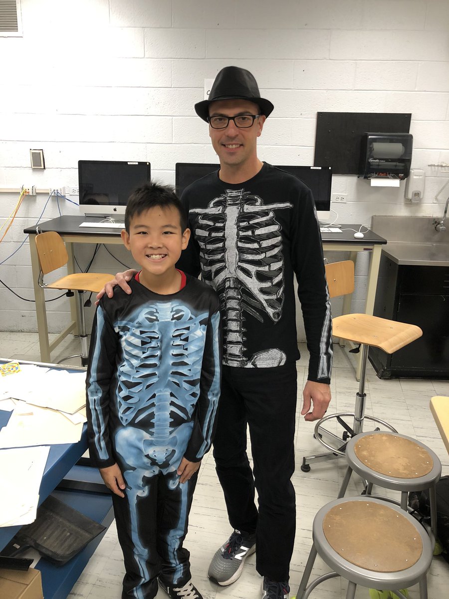 #halloween2019  #twinning