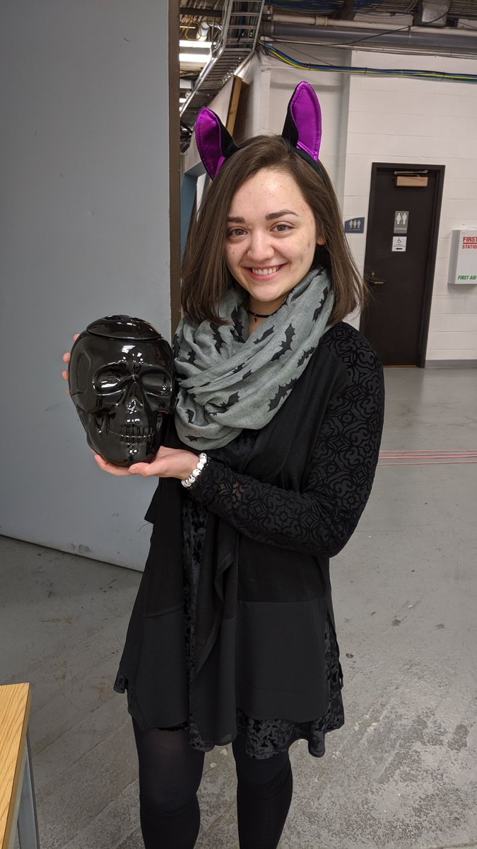 BatesProduction's tweet image. Getting into the spirit of the day, BVP student Luci - "Bat Girl" and her skull ( full of homemade cookies!). I know, u wish you were here and a BVP student!  
@BatesTechnical #tacoma #handsonlearning #hollween