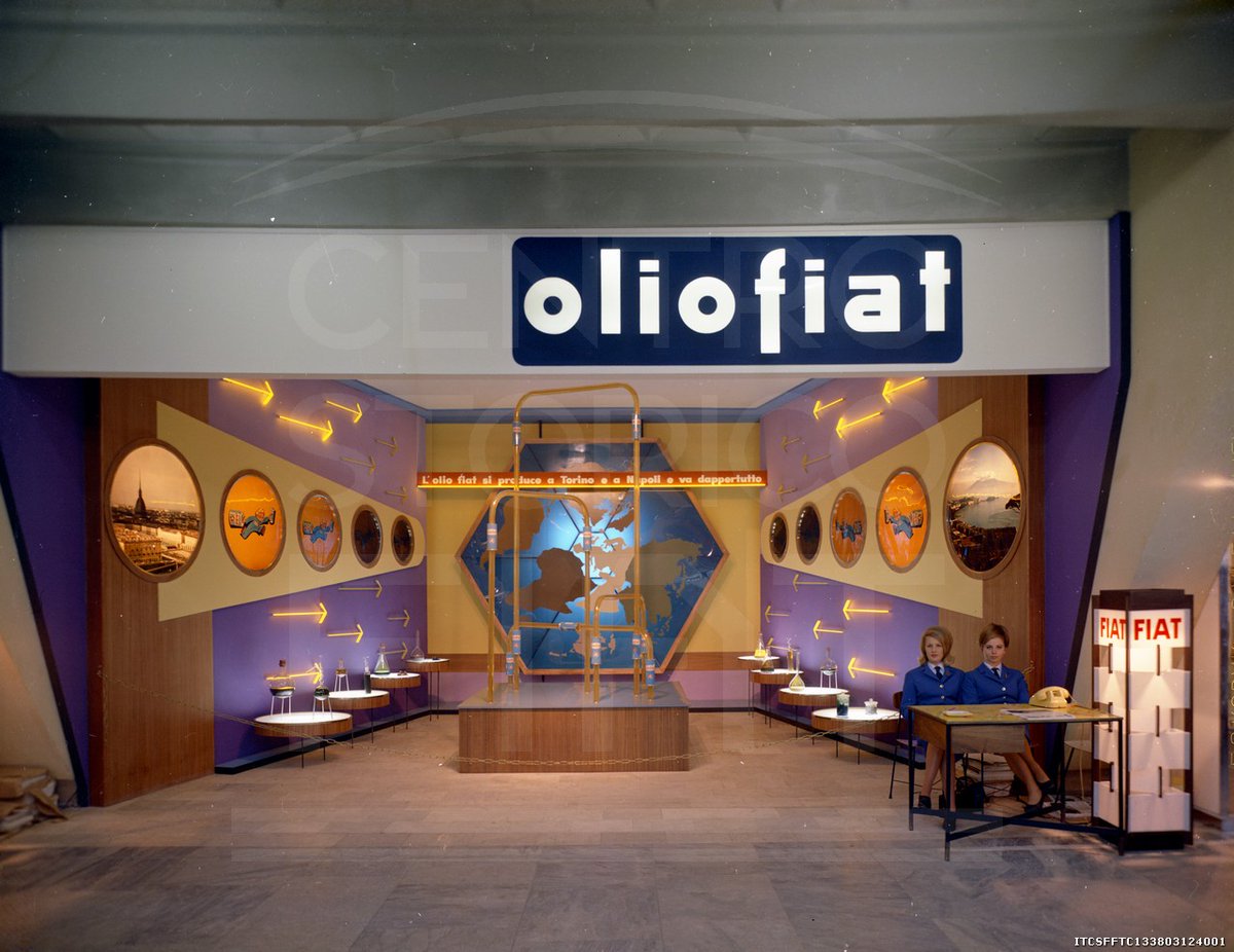 1963. Stand Olio Fiat al 45° Salone dell'Automobile di Torino