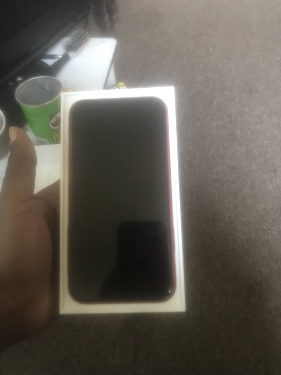 gang_guwop's tweet image. iPhone 11 $700
#HITMYDM