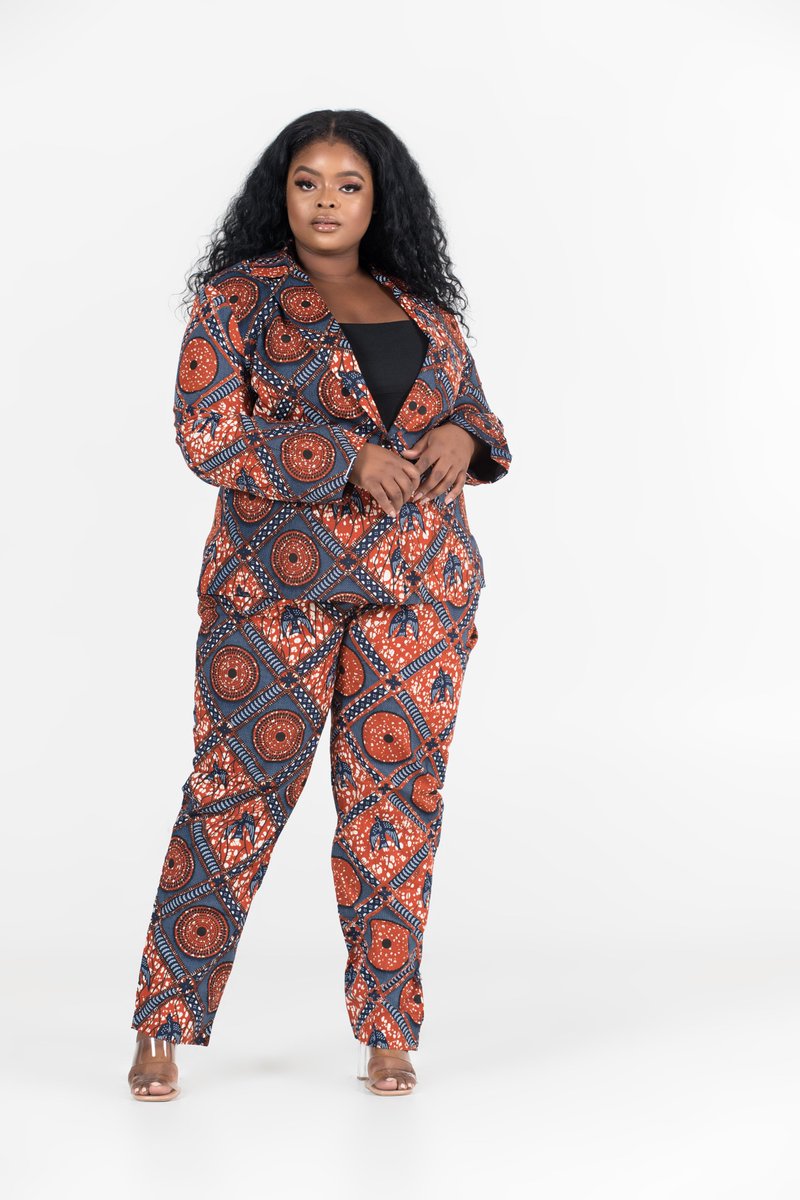 Grass-Fields began after one of our founders was told in a job interview that her style was too vibrant for a professional work environment. We're here to remind you that there is nothing unprofessional about African print! Shop our workwear: grass-fields.com/collections/wo…