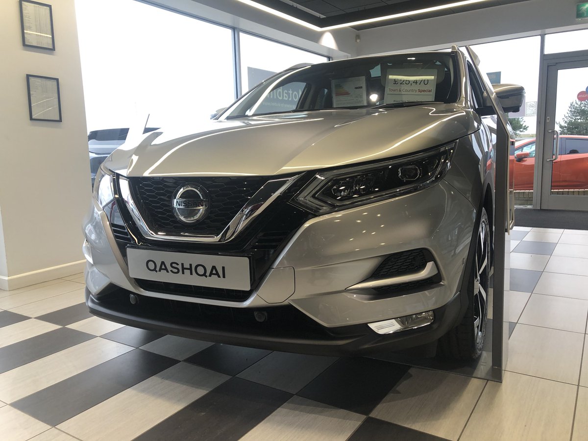 Town And Country tweet media