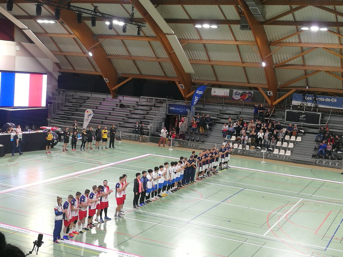 C'est parti pour le troisième match de l'après-midi et pour l'équipe de France masculine ! 

🔵 : France 
⚪ : Corée 
⚫ : Tchéquie 

#WeAreKinball #SportAngers #WorldCup2019